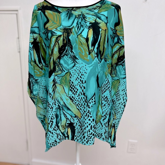 Madison Tops - Madison Pull Over Head Blouse Size Medium